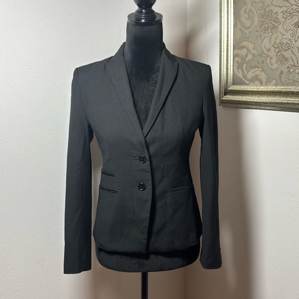 Ann Taylor Petite black single three‎ button front blazer suit jacket Sz 2P